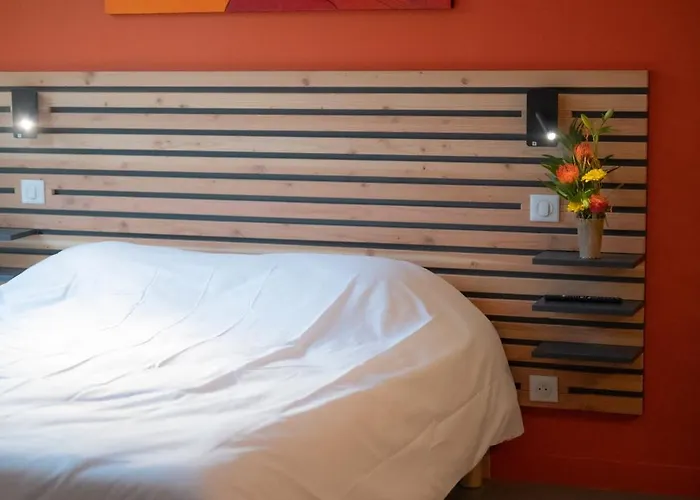 L'oree Des Sources Volvic