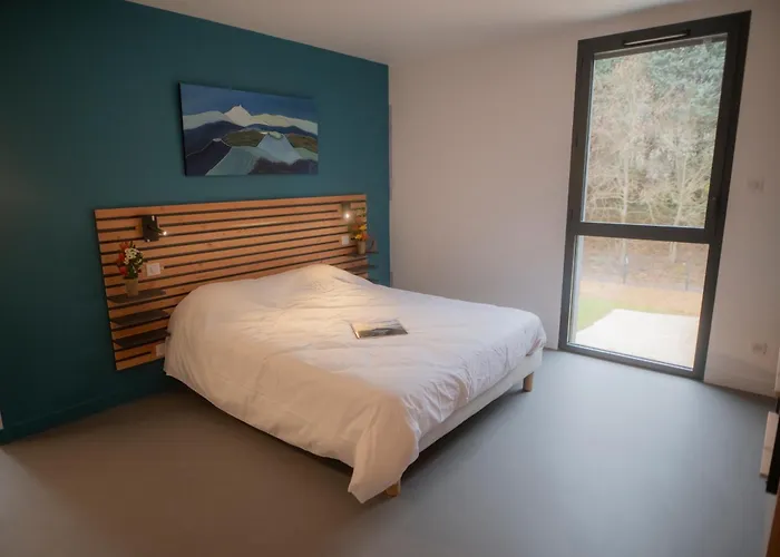 L'oree Des Sources Volvic